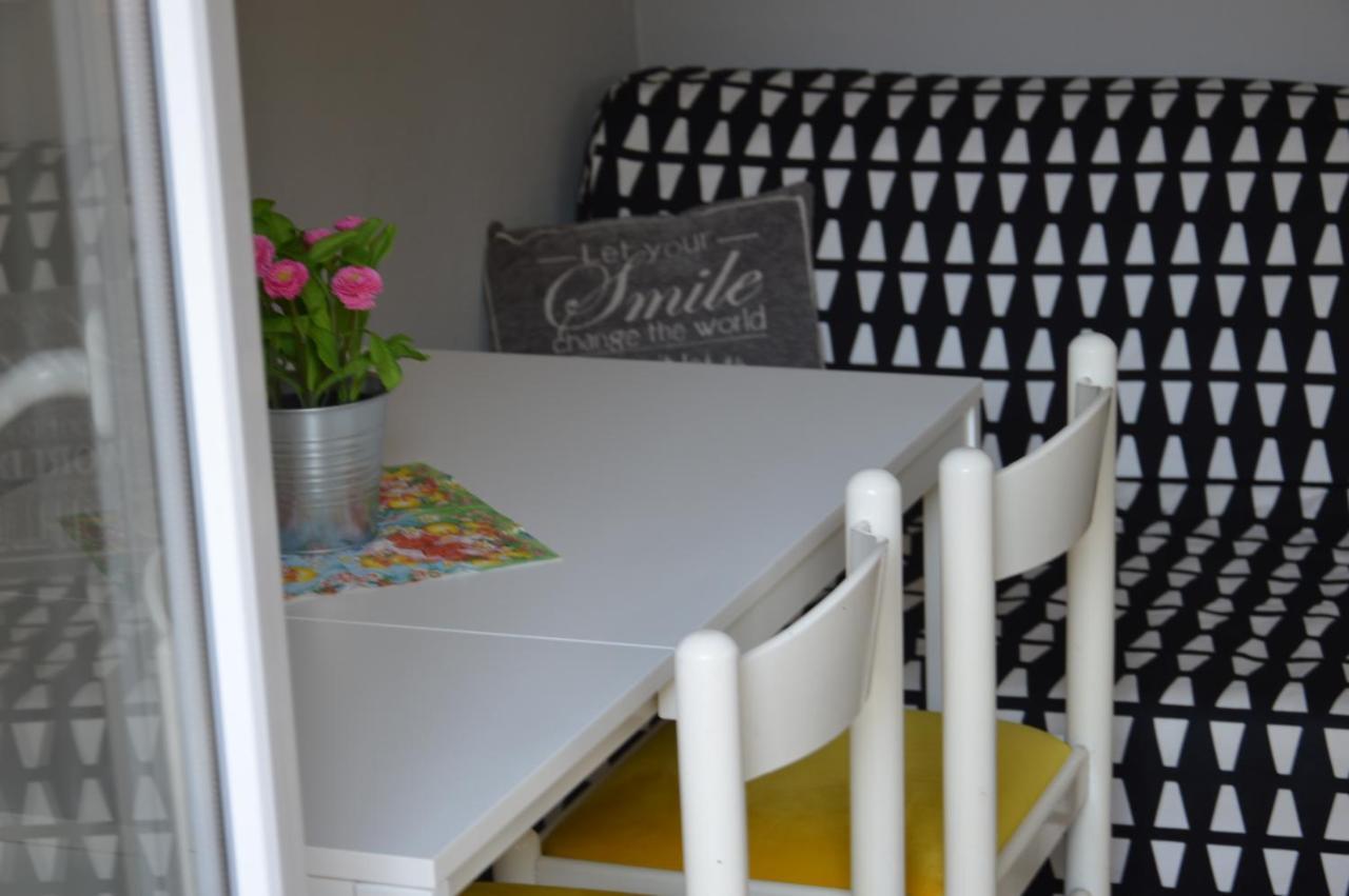 Daisy Apartment Аспровалта Екстериор снимка